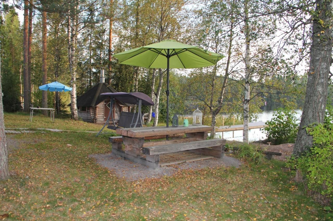 Дома для отпуска Private Lakeside Holiday Property in Nature Канкаанпяа